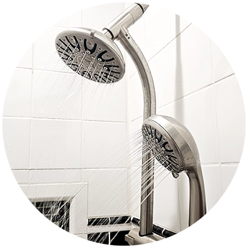 Mantente fresco en el calor del verano: evita las duchas frías